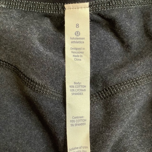 LULULEMON Inner Essence Crop in Heathered Naval Blue Size 8 - Picture 7 of 12